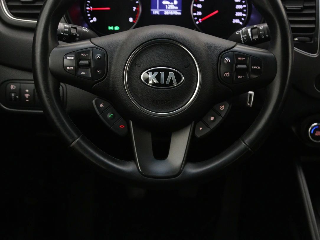 Kia Carens | 17