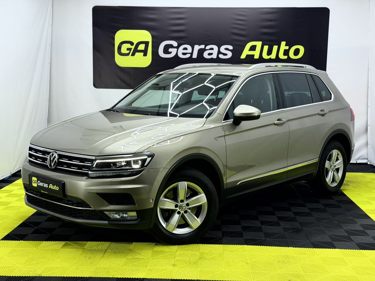 Volkswagen Tiguan, Внедорожник