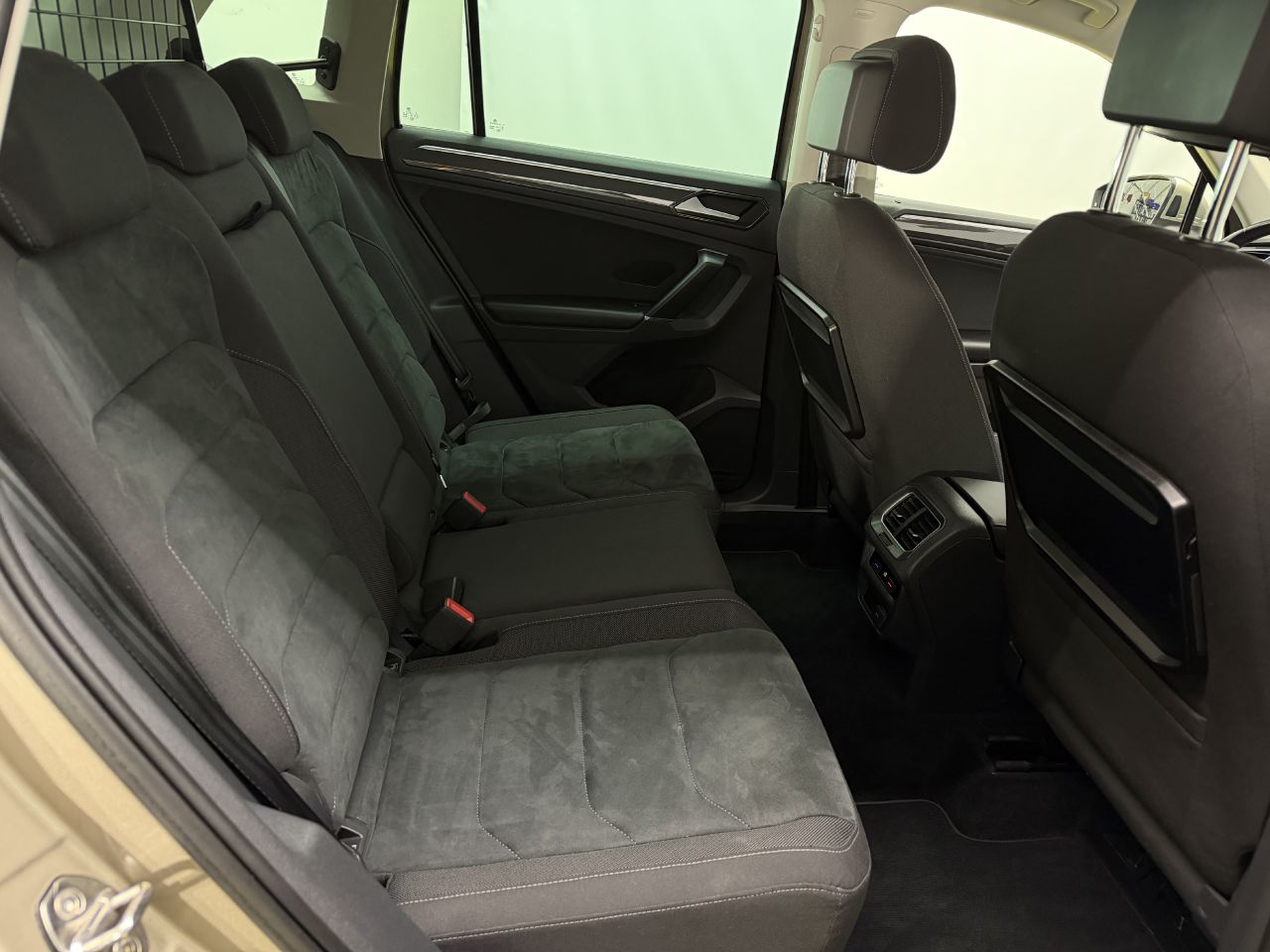 Volkswagen Tiguan | 13