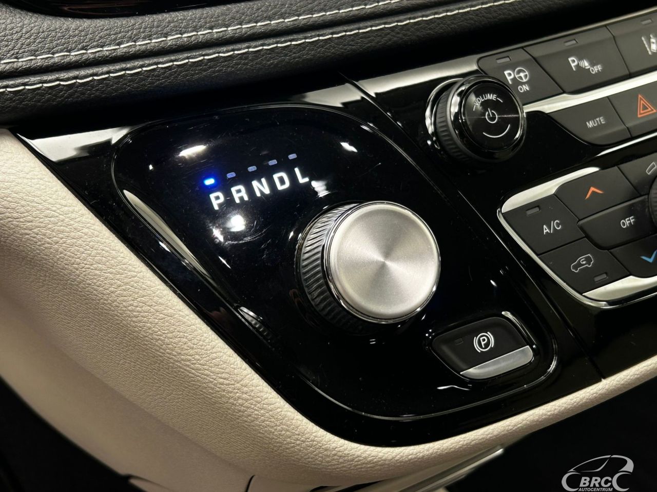 Chrysler Pacifica | 19