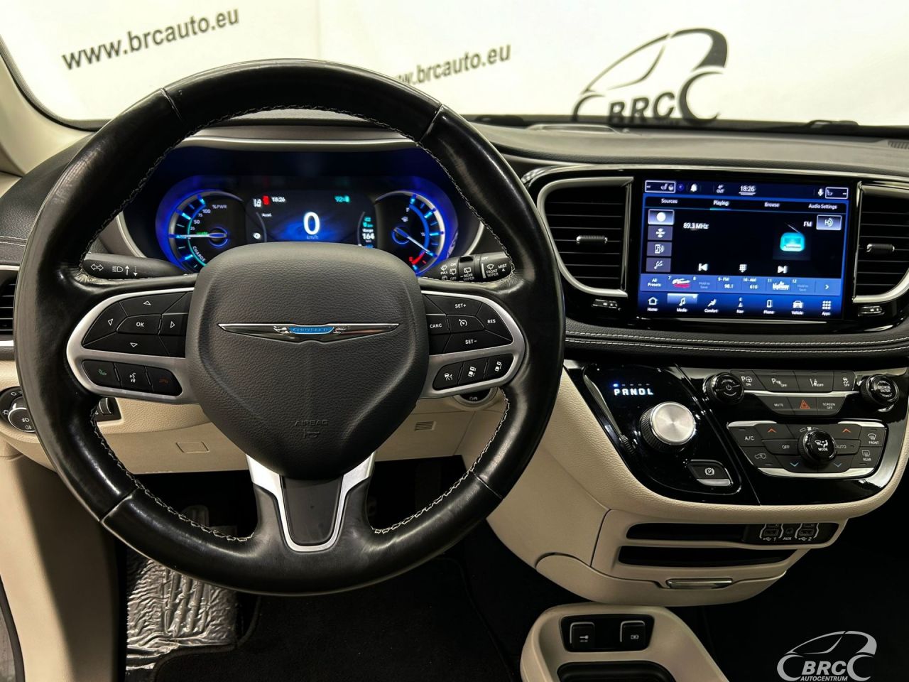 Chrysler Pacifica | 12