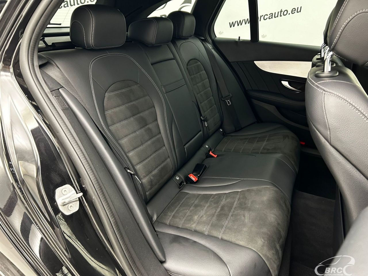 Mercedes-Benz C180 | 8