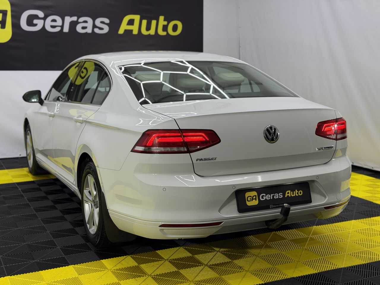 Volkswagen Passat | 5