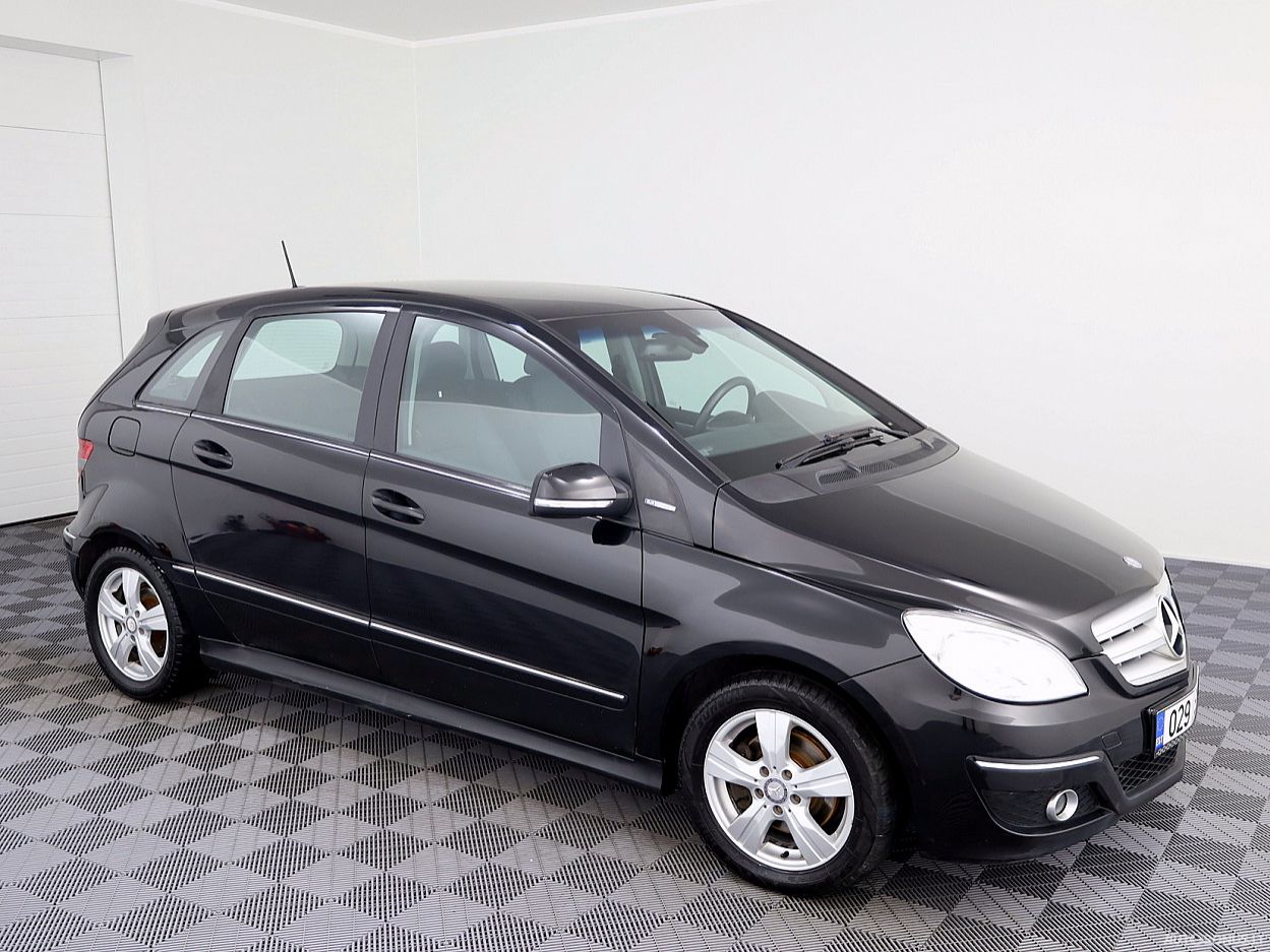 Mercedes-Benz B180, 2.0 l., Минивэн