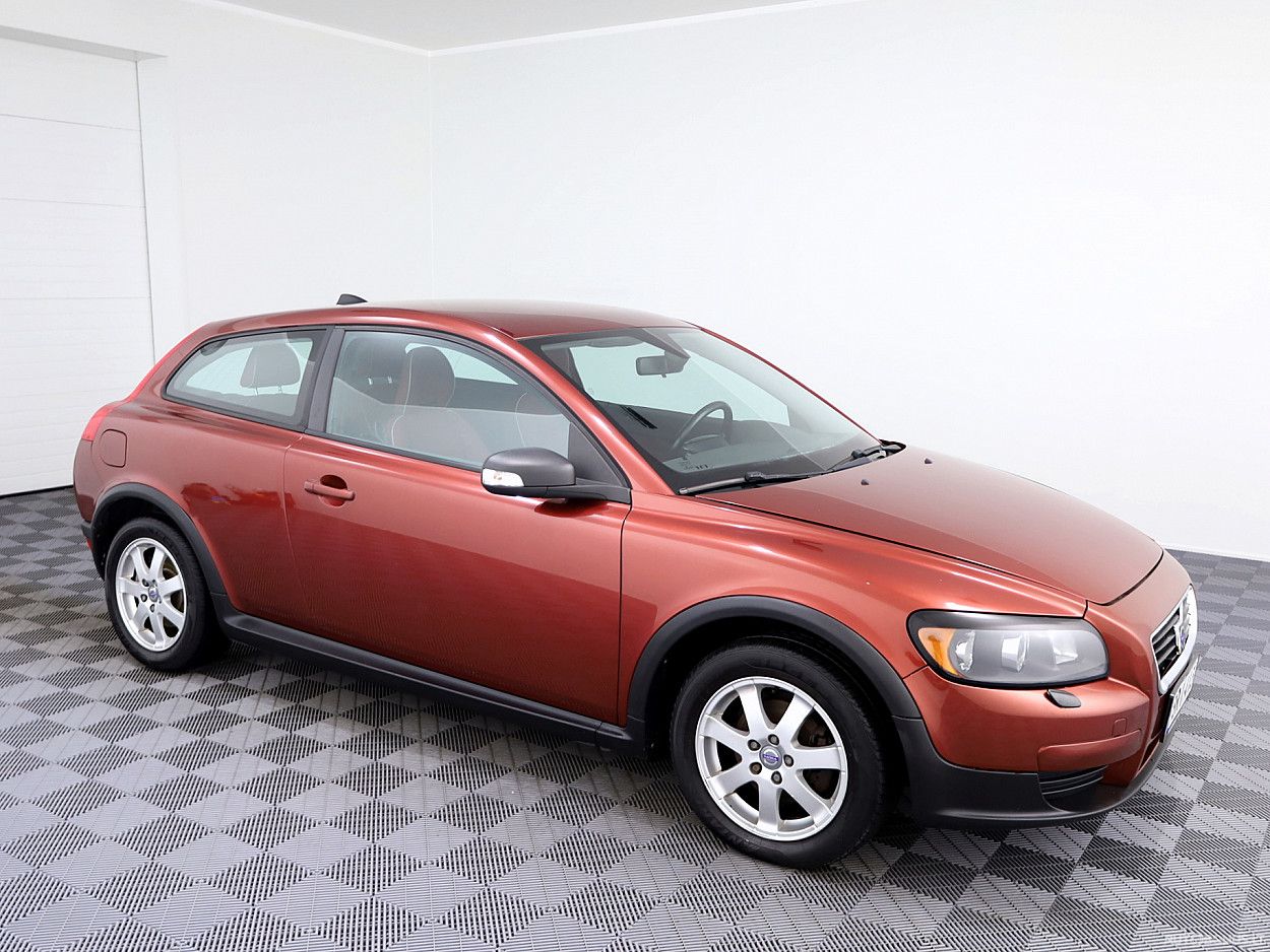 Volvo C30, 1.8 l., Хэтчбек