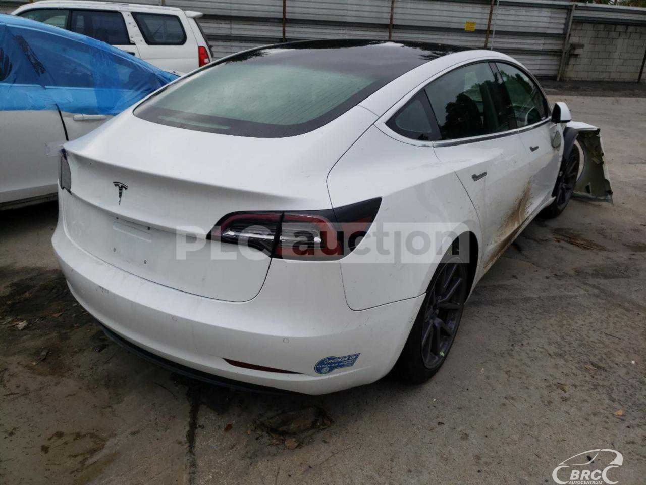 Tesla Model 3 | 34