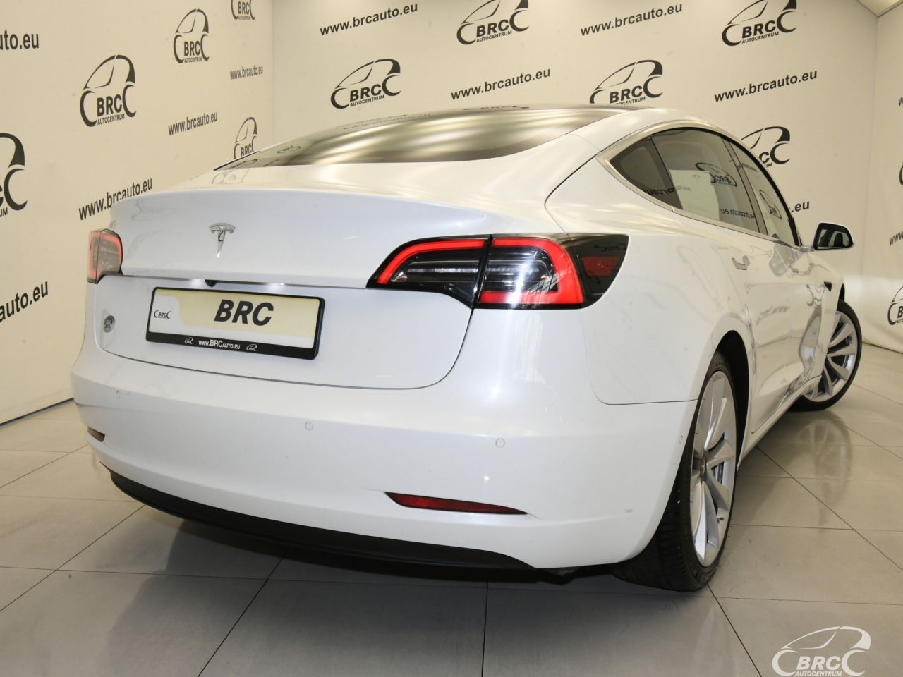 Tesla Model 3 | 30