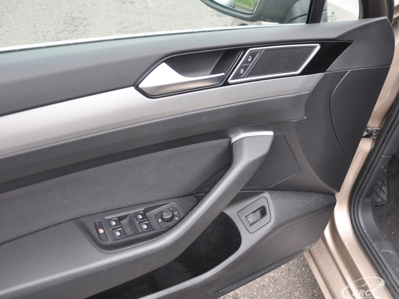 Volkswagen Passat | 4