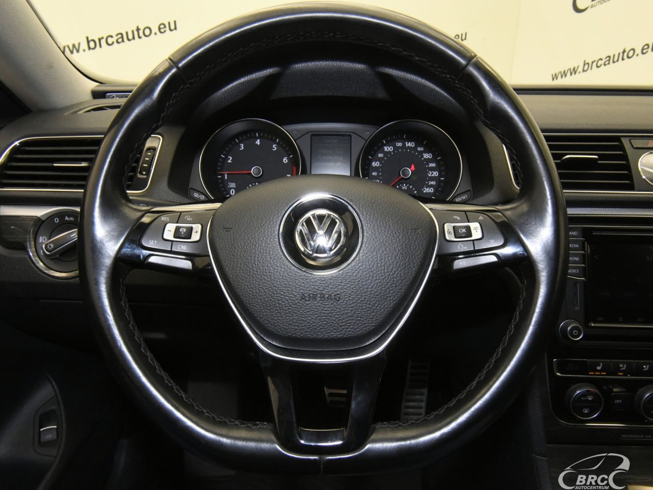 Volkswagen Passat | 29