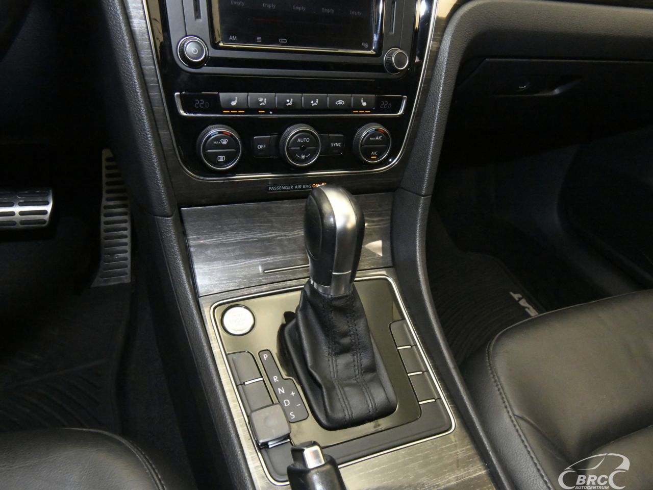 Volkswagen Passat | 25