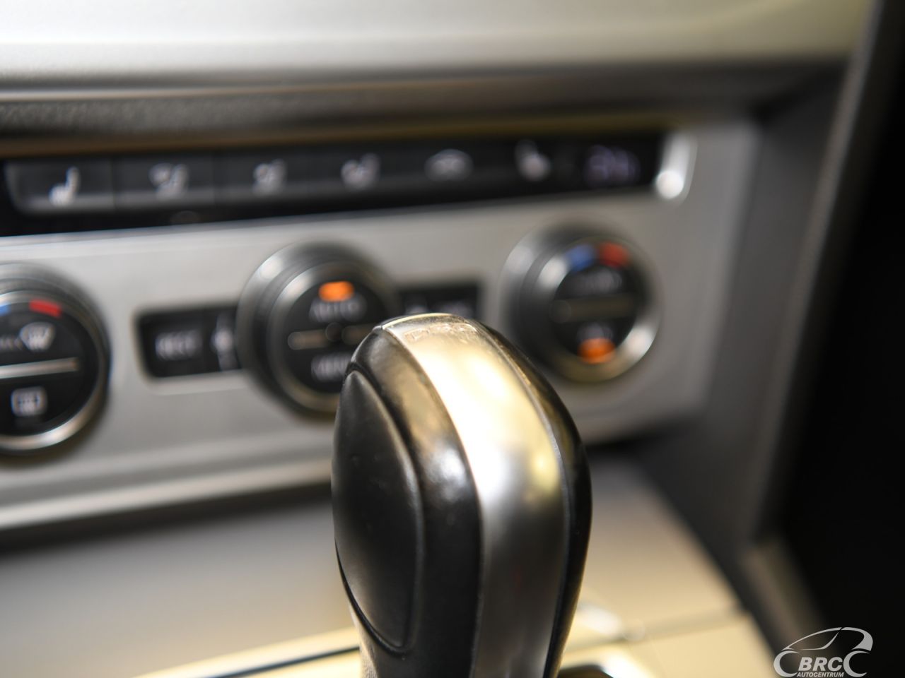 Volkswagen Passat | 45