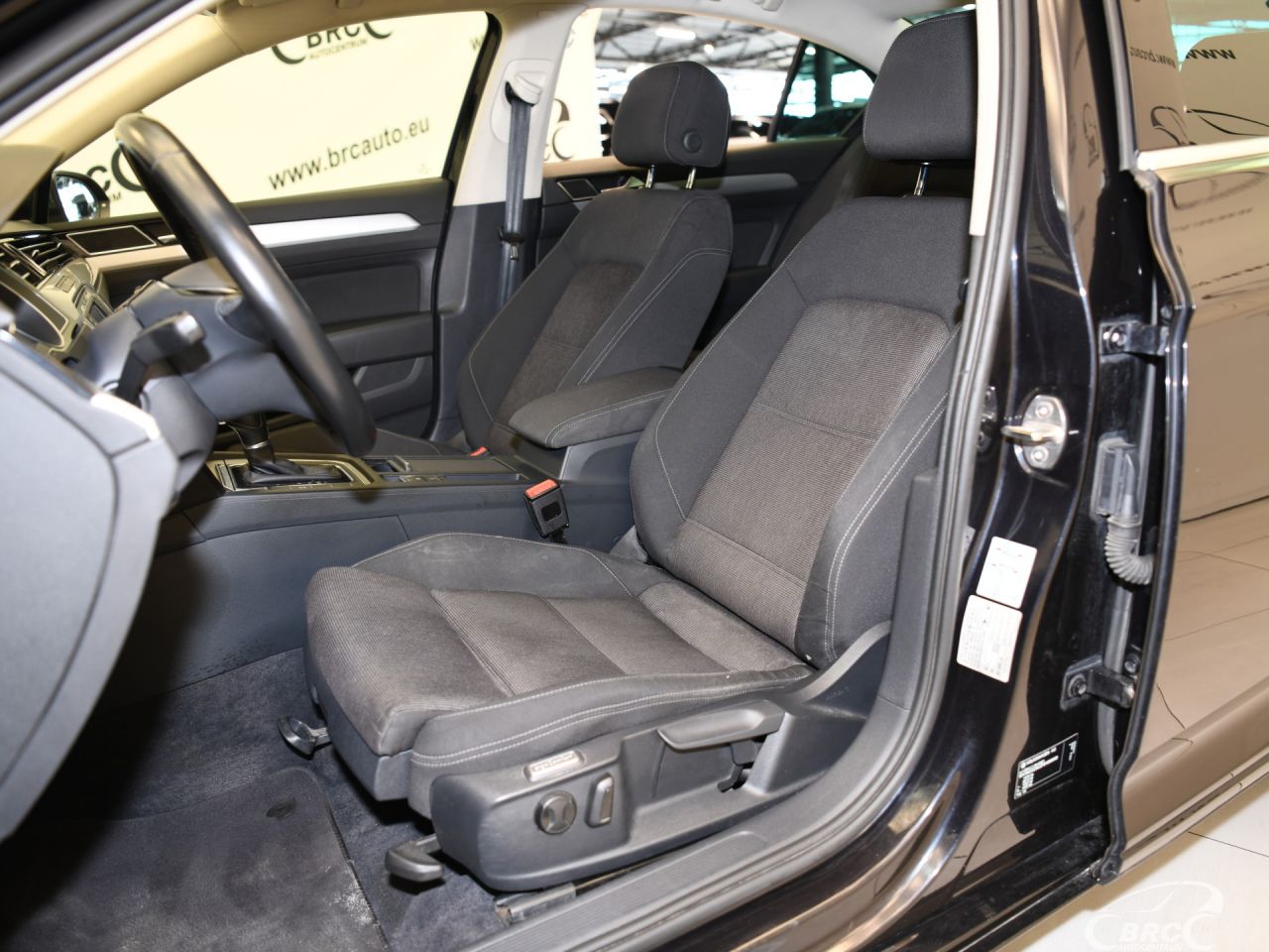 Volkswagen Passat | 40