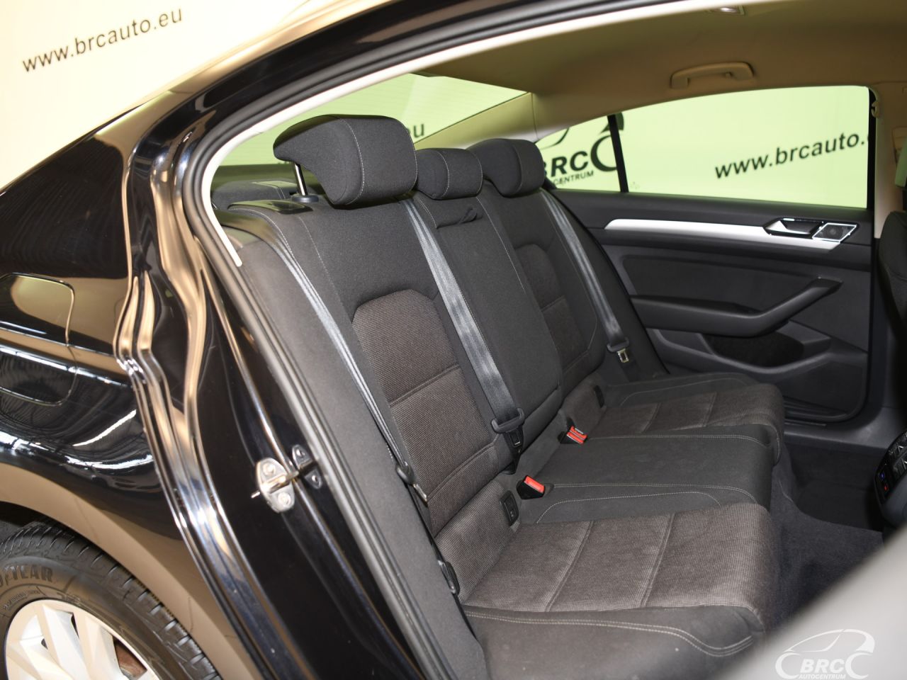 Volkswagen Passat | 18