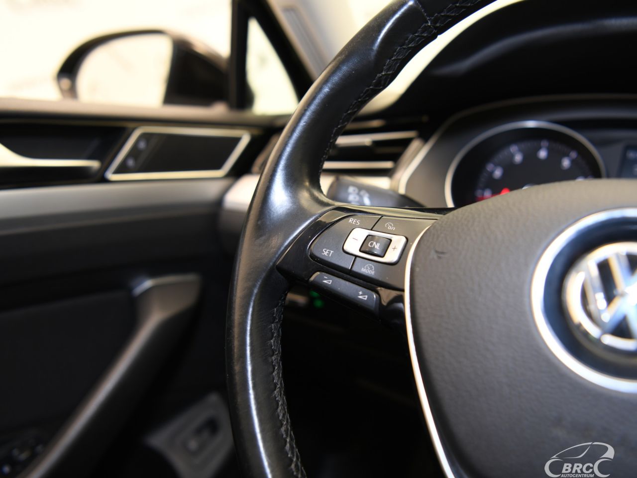 Volkswagen Passat | 53