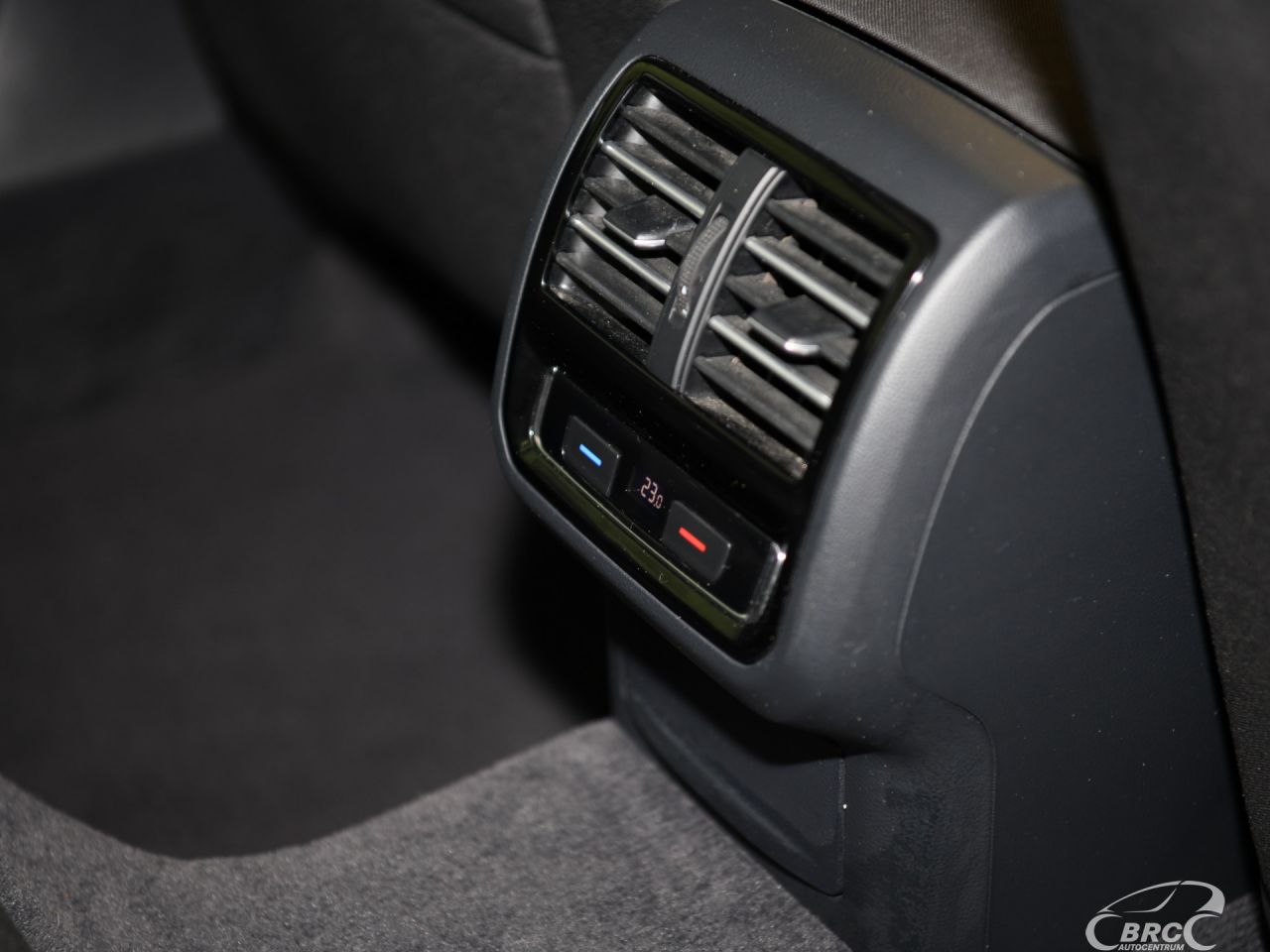 Volkswagen Passat | 20