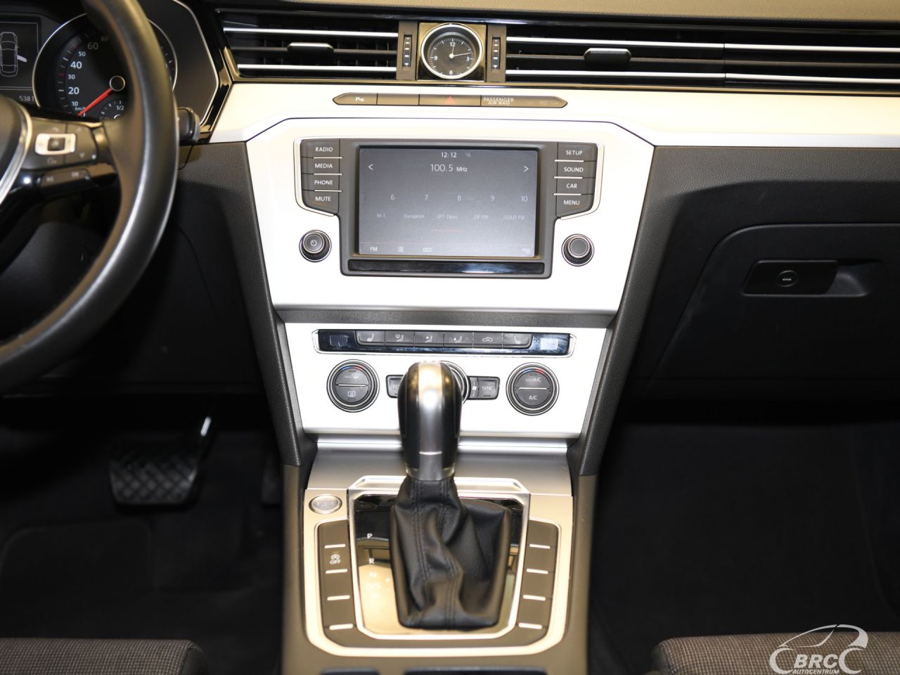 Volkswagen Passat | 23