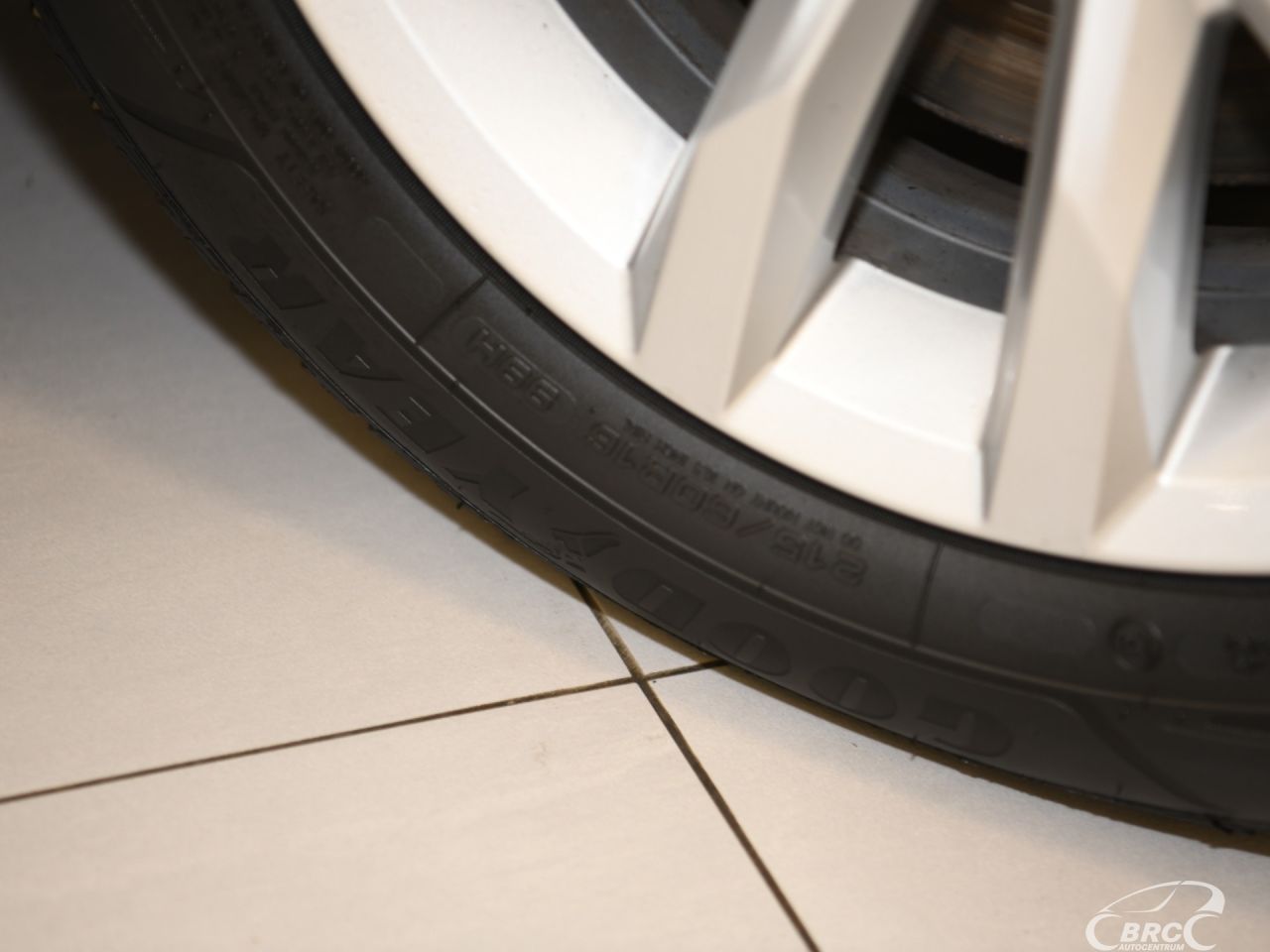 Volkswagen Passat | 81