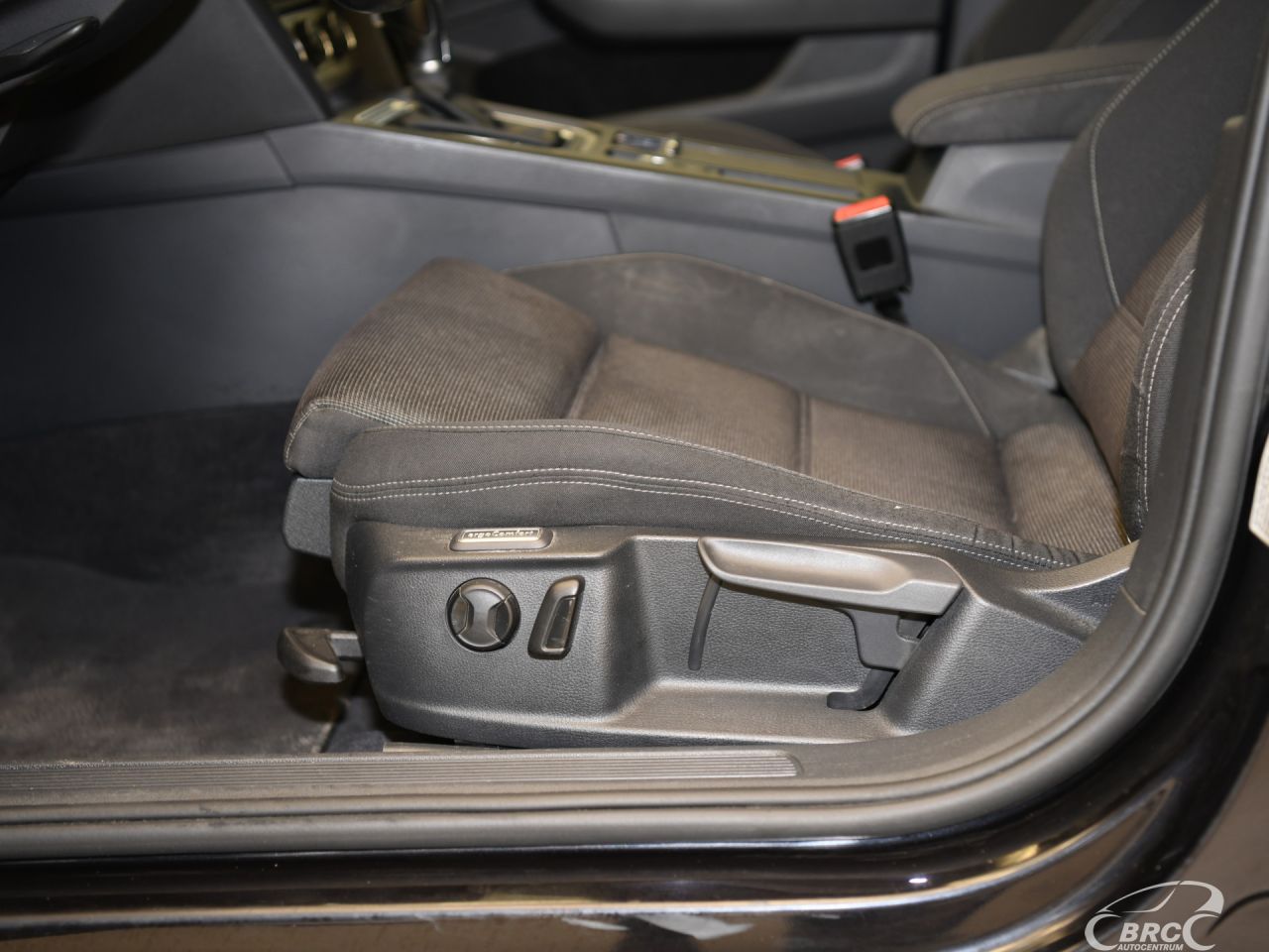 Volkswagen Passat | 35