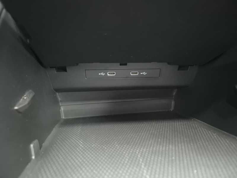 Volkswagen Tiguan | 22