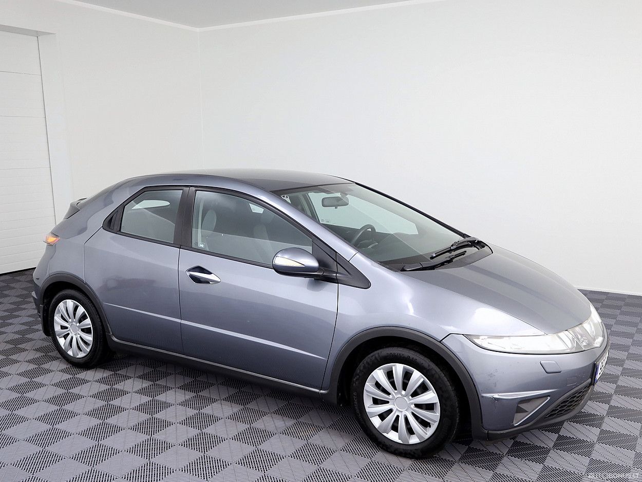Honda Civic, 1.3 l., hatchback