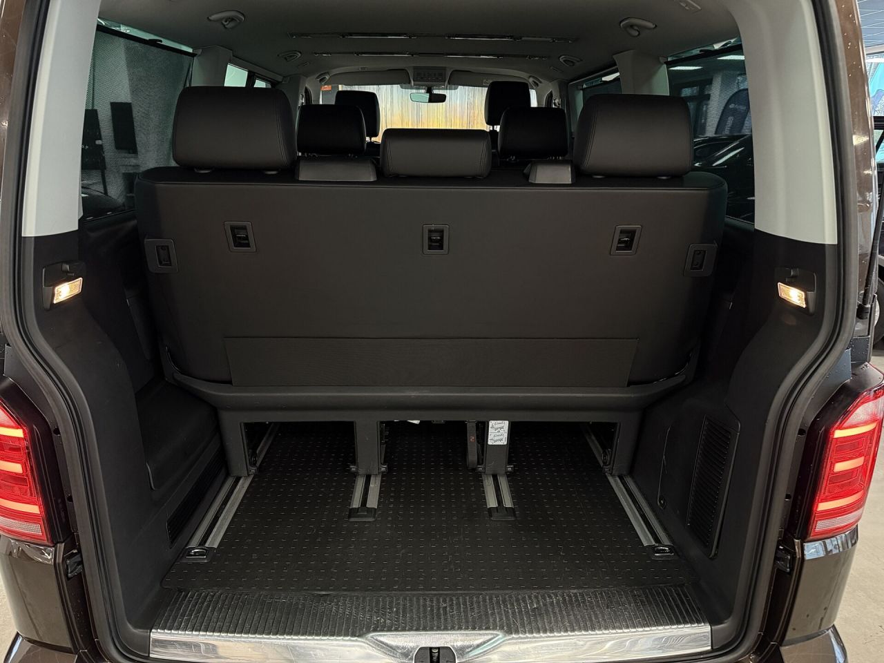 Volkswagen Multivan | 8