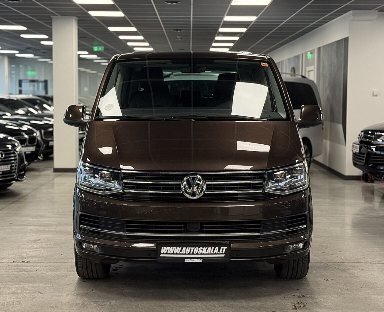 Volkswagen Multivan | 1