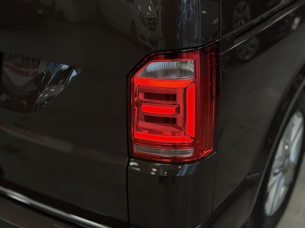 Volkswagen Multivan | 27