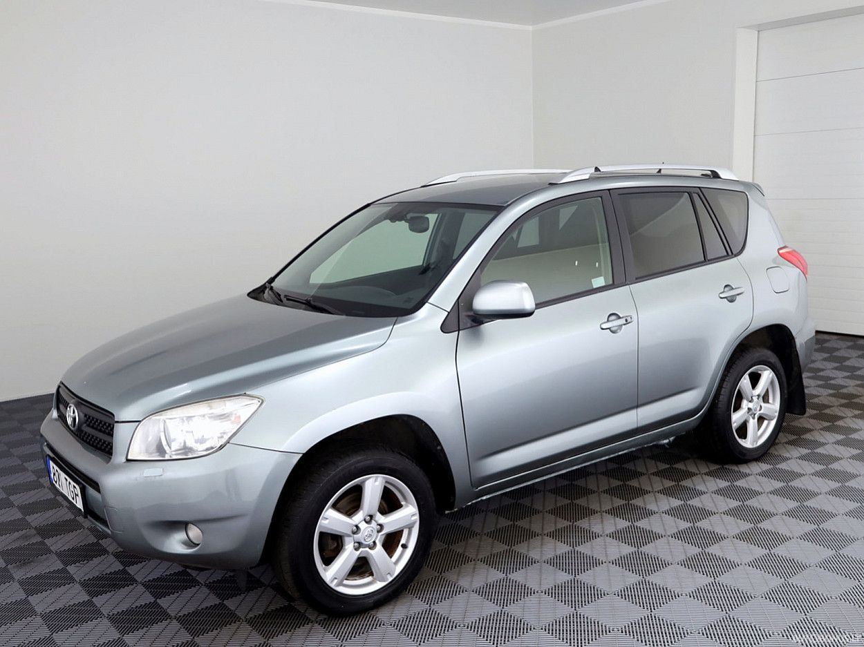Toyota RAV4 | 1