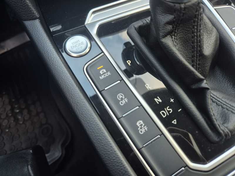 Volkswagen Passat | 12