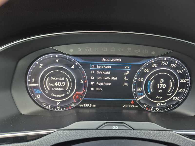 Volkswagen Passat | 24