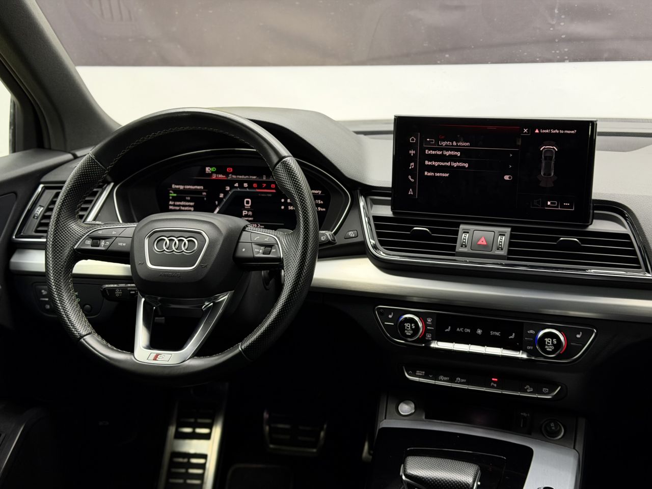 Audi Q5 | 16