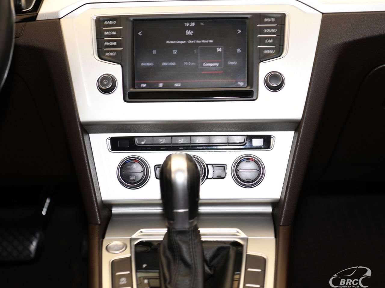 Volkswagen Passat | 18