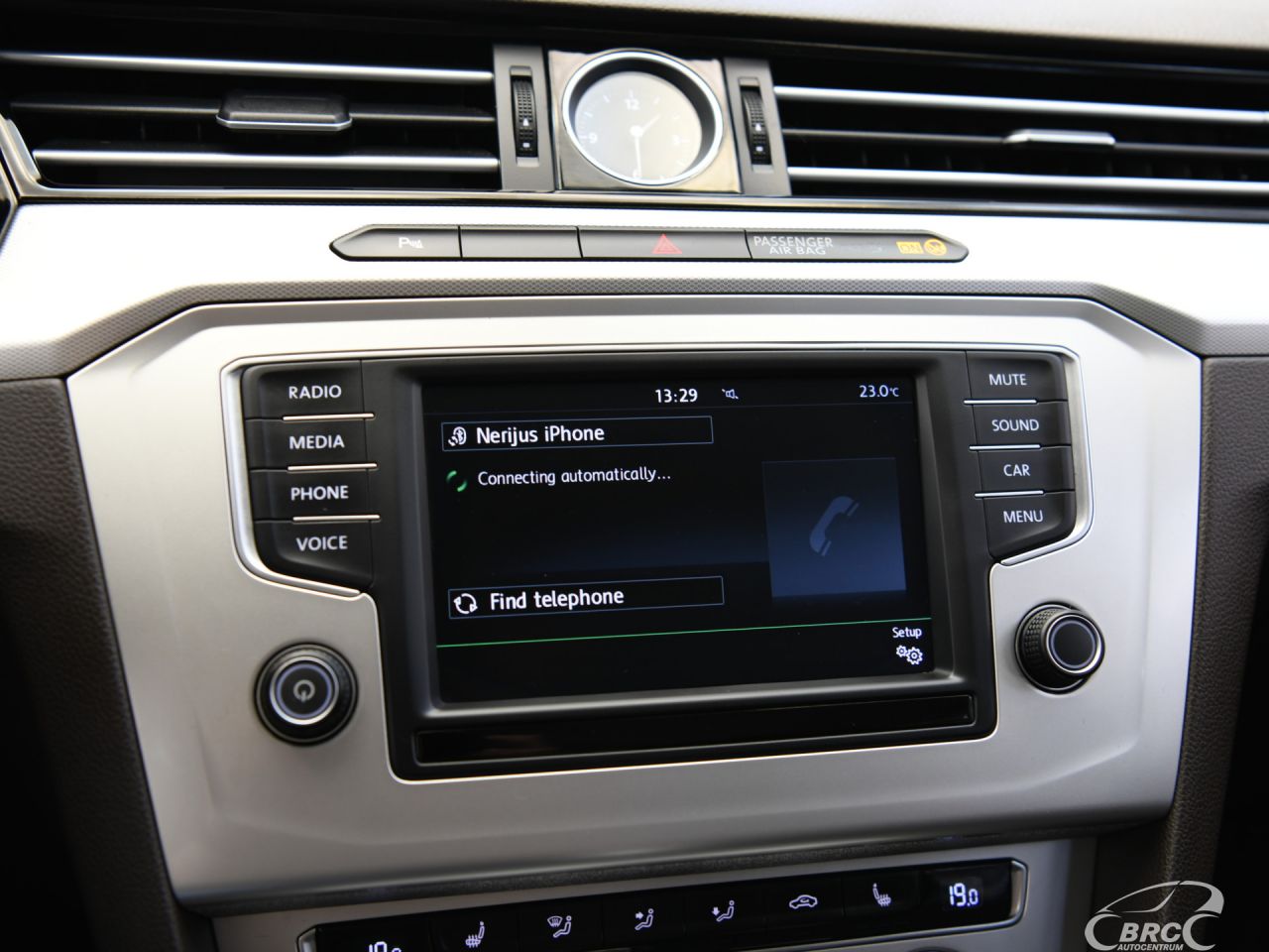 Volkswagen Passat | 35