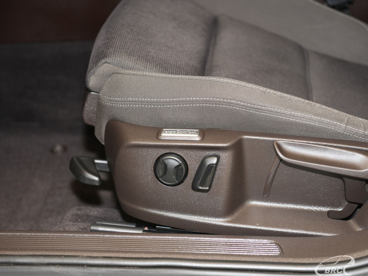 Volkswagen Passat | 23