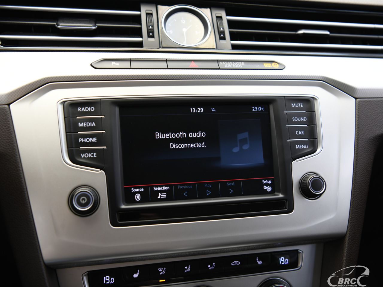 Volkswagen Passat | 28