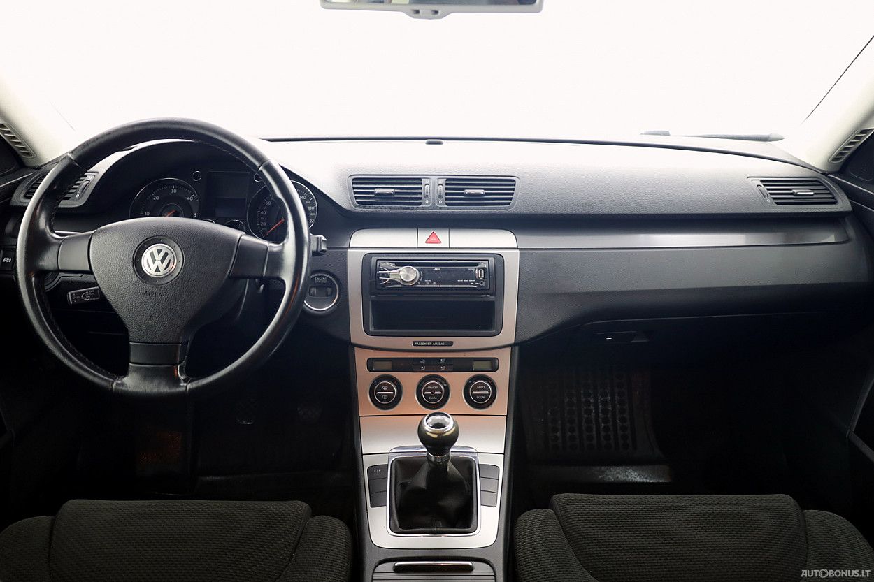 Volkswagen Passat | 4