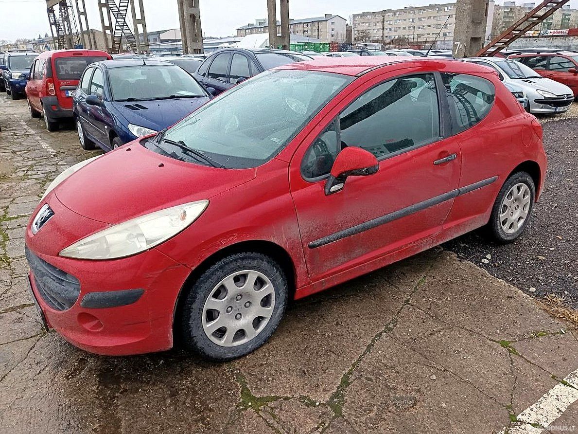 Peugeot 207 | 1