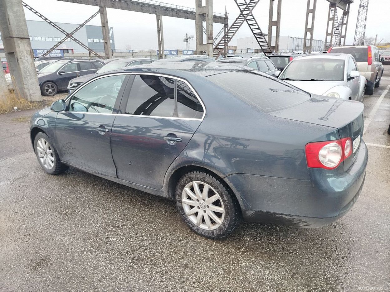 Volkswagen Jetta | 3