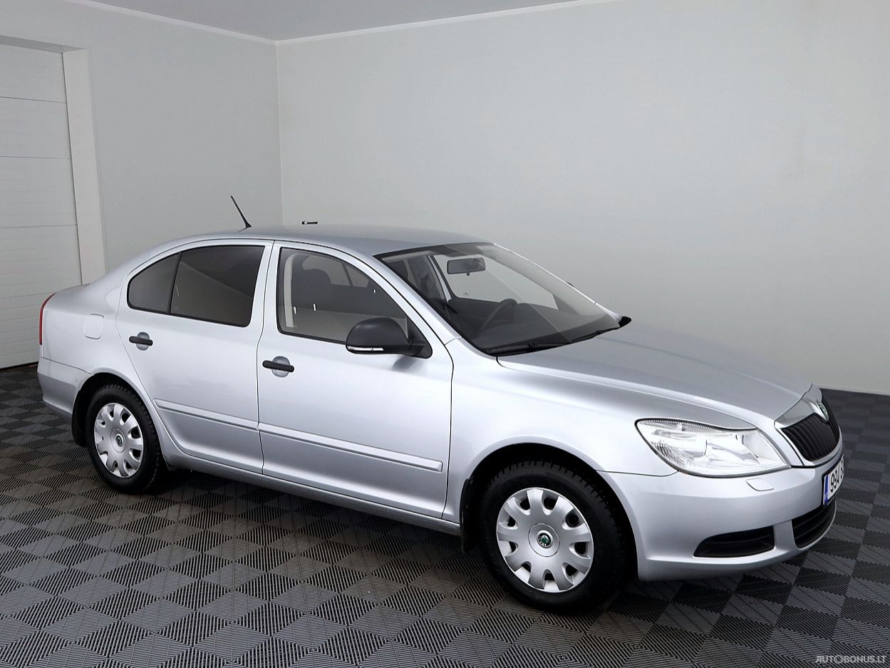 Skoda Octavia, 1.2 l., Хэтчбек