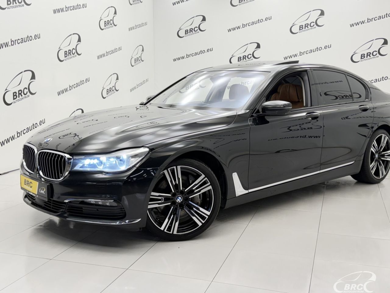 BMW 750 | 0