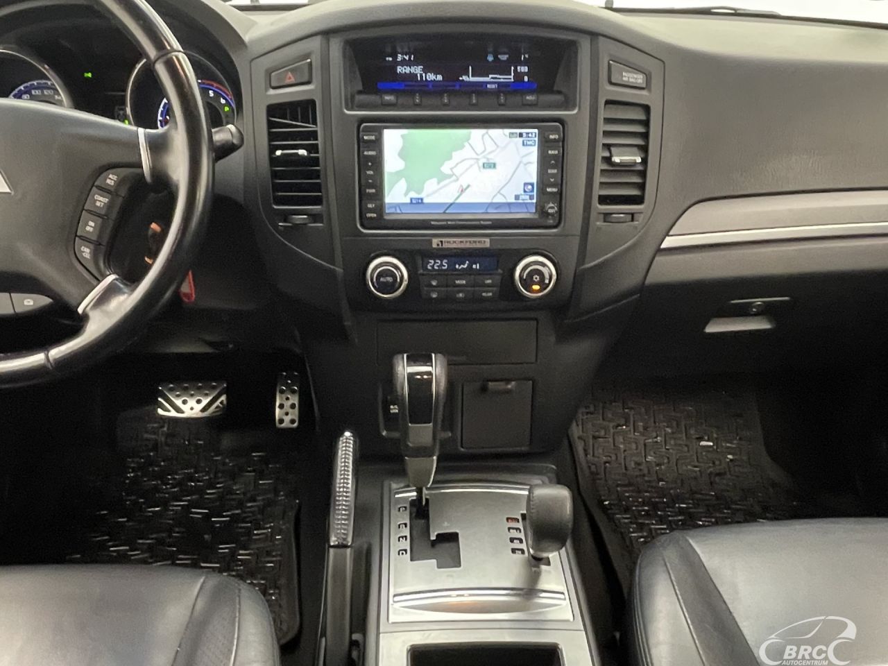 Mitsubishi Pajero | 13