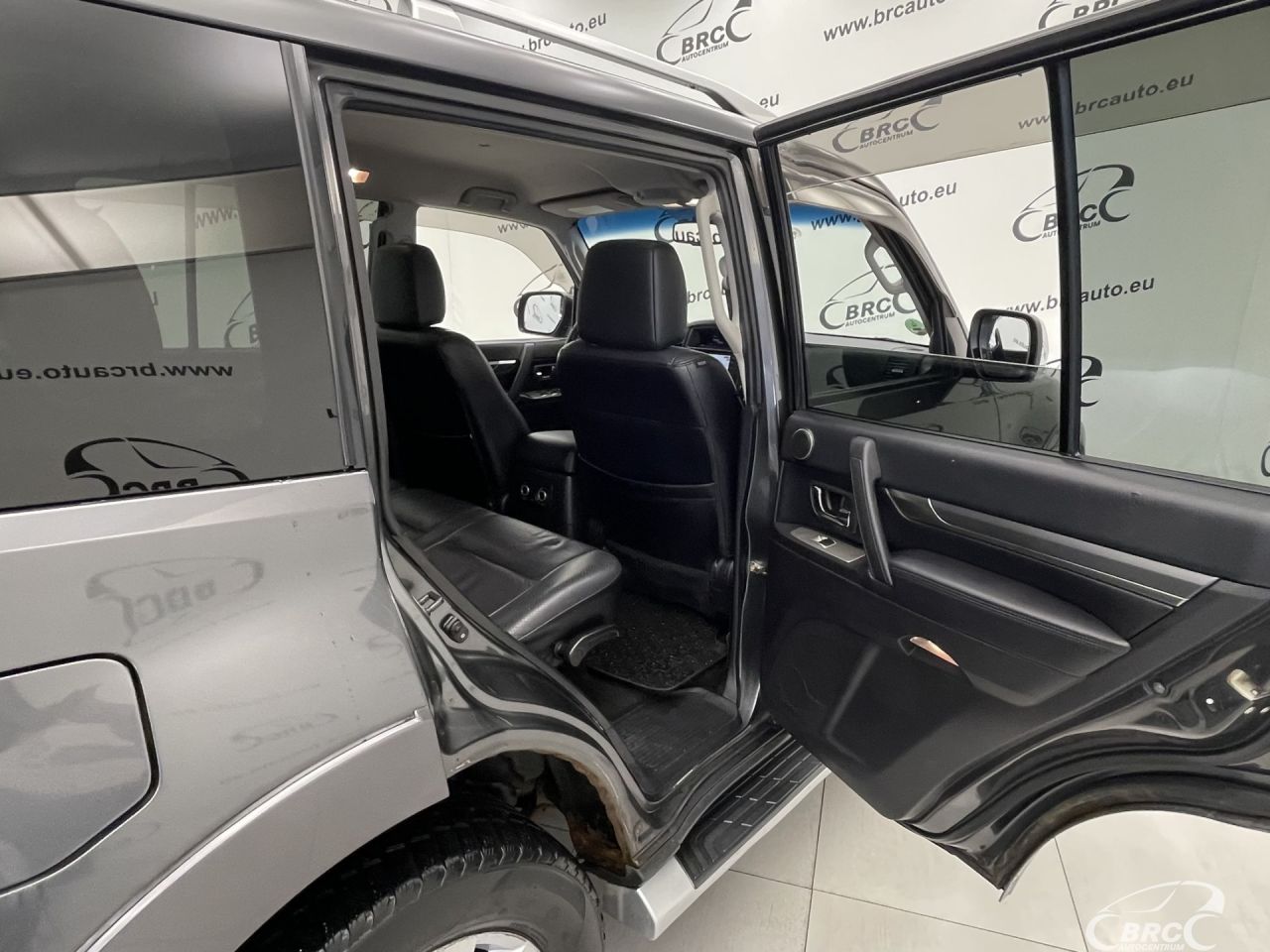 Mitsubishi Pajero | 11