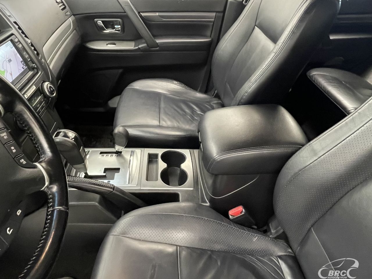 Mitsubishi Pajero | 22