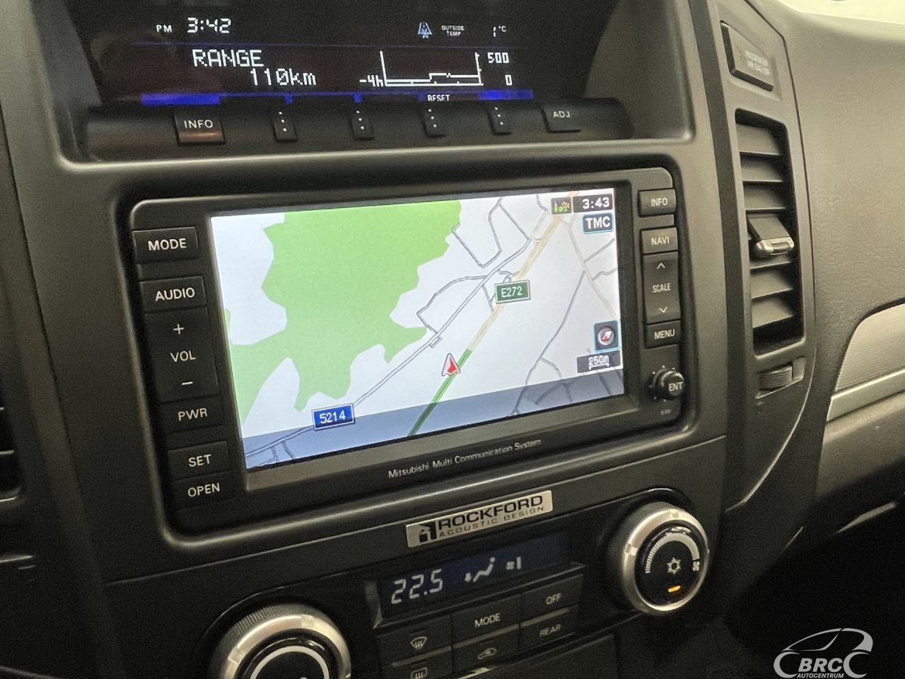 Mitsubishi Pajero | 26