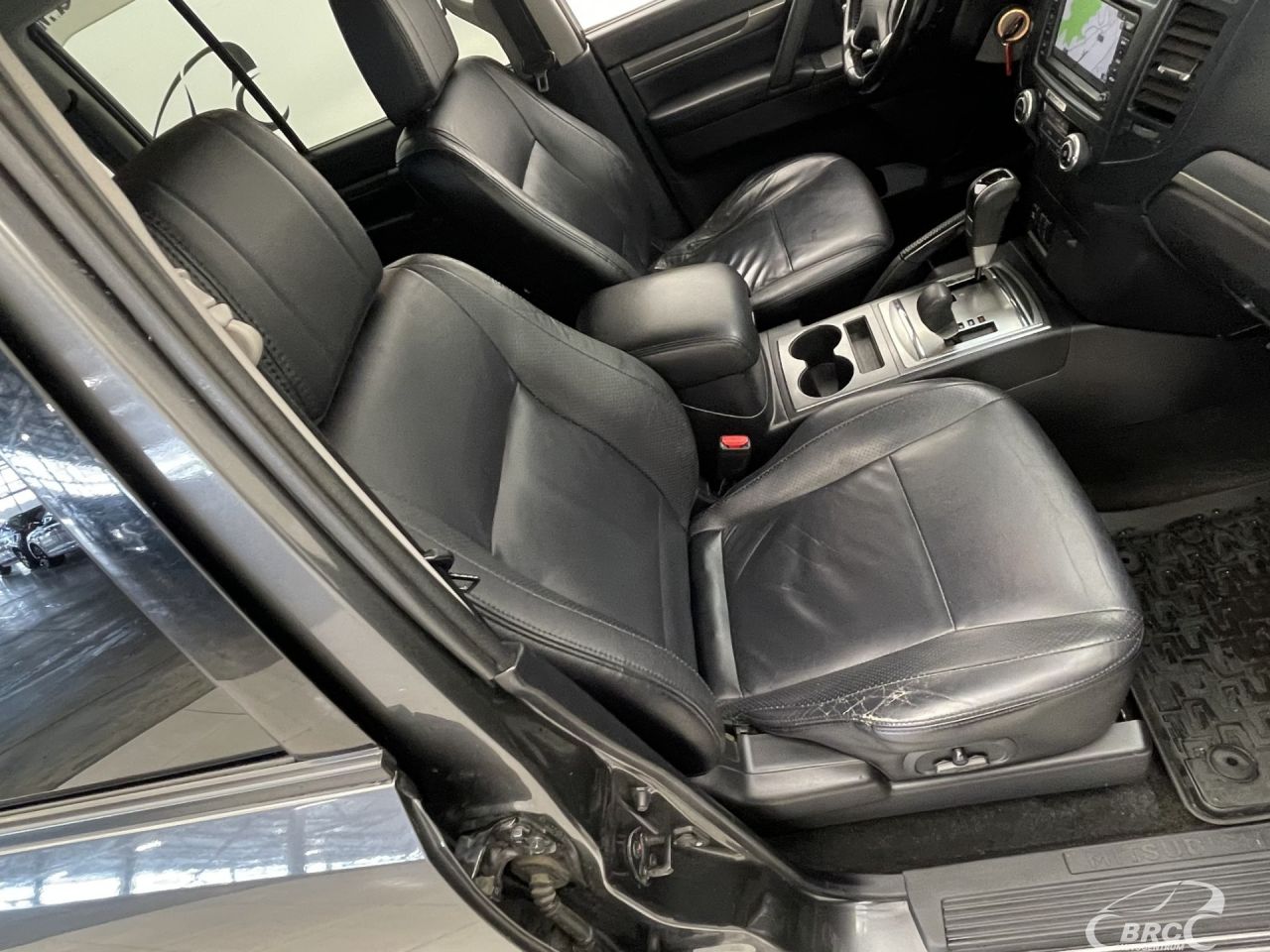 Mitsubishi Pajero | 4