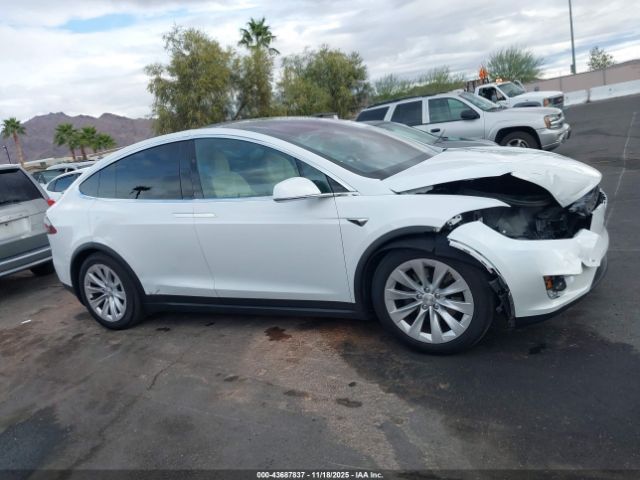 Tesla Model X | 11