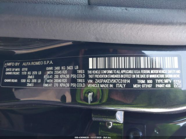 Alfa Romeo Stelvio | 7