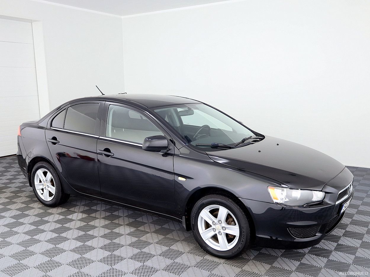 Mitsubishi Lancer, 1.5 l., sedanas