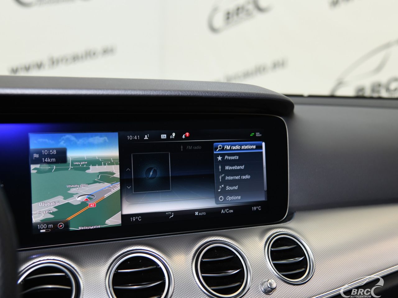 Mercedes-Benz E220 | 29