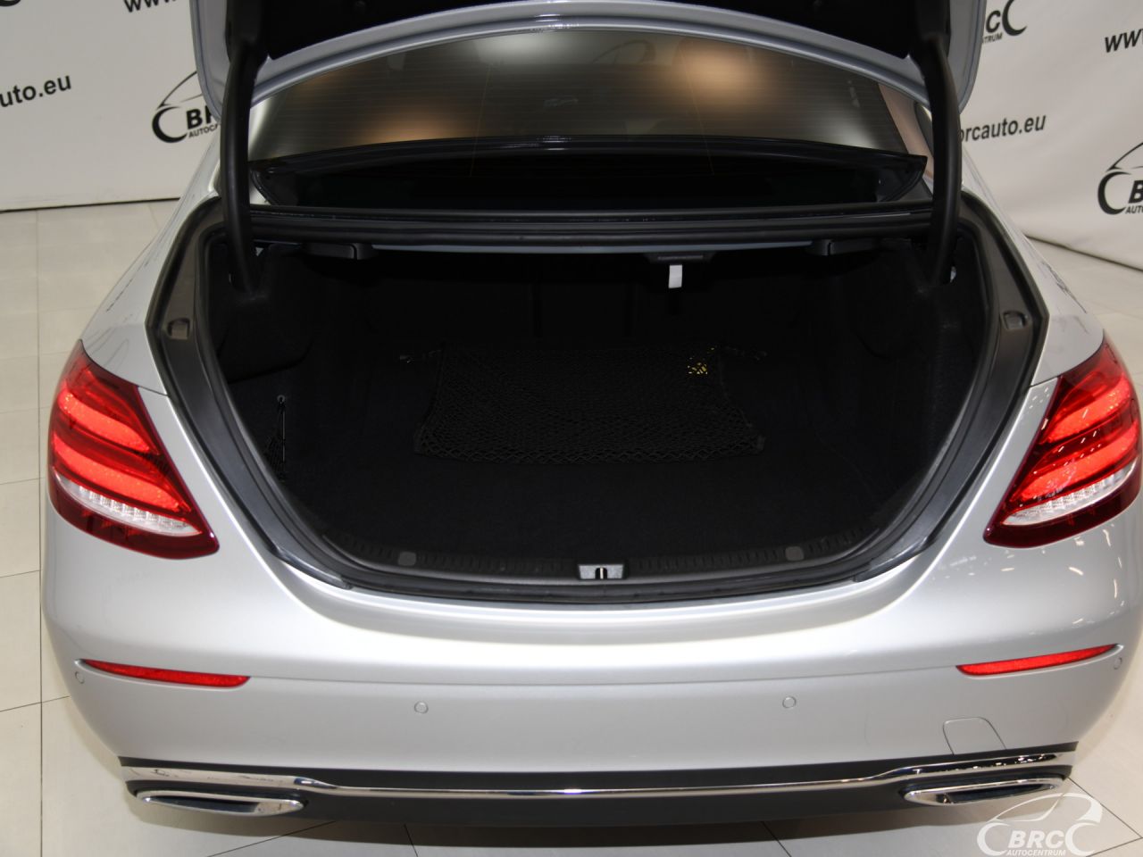 Mercedes-Benz E220 | 46